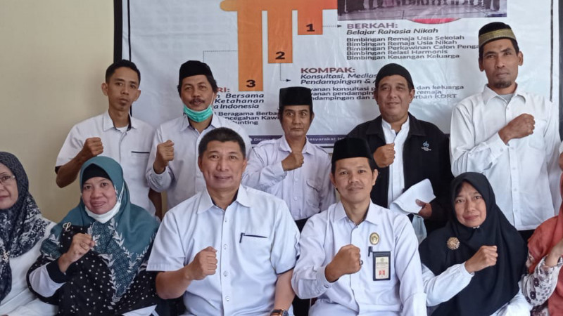 Kua Mandai Terima Kunjungan Kasi Bina Kepenghuluan Kanwil Kemenag Sulsel 2489