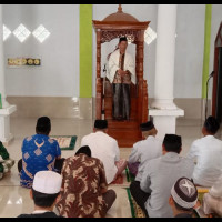 Plt. Kepala Kemenag Gowa Didaulat Jadi Khatib Shalat Jumat di Malakaji