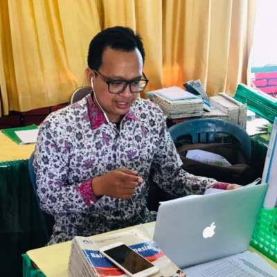Guru Asal Jawa Belajar Kearifan Lokal Sulawesi Selatan Saat Ikuti PJJ Multikultural