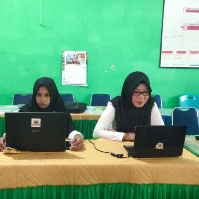 Guru MIN 1 Bulukumba, Ikuti Pelatihan Fiqih MI Secara Online (PJJ) di BDK Makassar