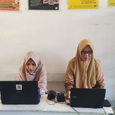 Hari Kedua PJJ Online di BDK Makassar, Dua Guru MIN 1 Bulukumba Tampak Antusias