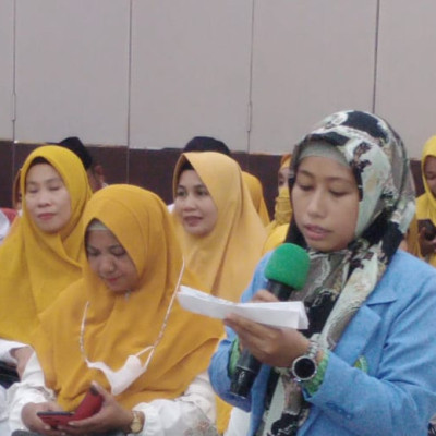 Penyuluh Agama Islam Sibulue Jadi MC Wisuda Se-Kecamatan Cina dan Mare