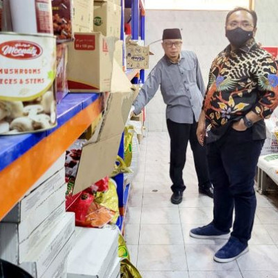 Tinjau Dapur Katering di Madinah, Menag: Ada Juru Masak dan Bahan Baku Indonesia
