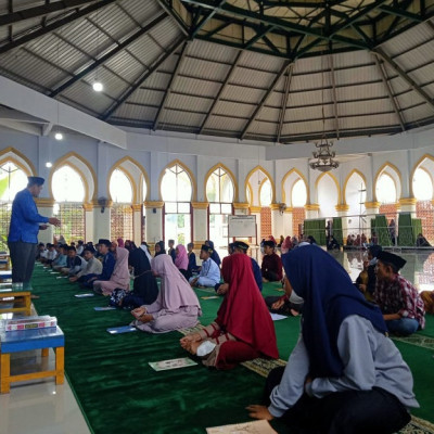 Masjid Nurul Amal Bikeru Di Serbu Santri TK/TPA