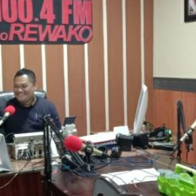 Jalin Kerjasama Media, Kakankemenag Gowa Kunjungi Radio Rewako FM