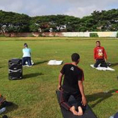 Manfaatkan Hari Libur, Kelompok Kerja Penyuluh (Pokjaluh)  Agama Hindu Kemenag Sidrap mengadakan Yoga Bersama