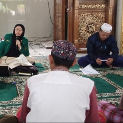 Pelatihan Penyelenggaraan Jenazah; Jamaah Masjid Nuruttaufik Buloa Antusias Mengikuti Materi Hingga Praktiknya