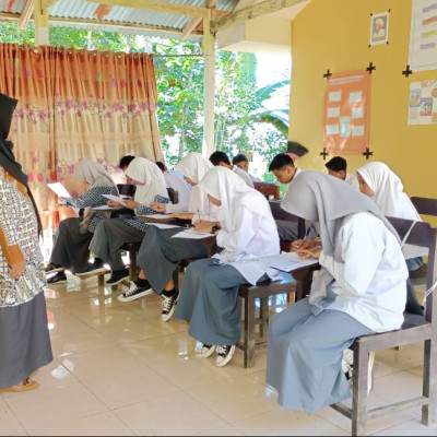 Kepala Madrasah Pantau Hari Ke Tiga Pelaksanaan PAT Semester Genap di MA YPPI Sapobonto