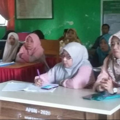 Kamad MTsN 5 Bulukumba Gelar Rapat Terbatas Persiapan Audit Tim Irjen Kemenag RI