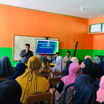 Perwakilan Orang Tua Siswa Sampaikan Ini dalam Rapat Persiapan Penamatan Kelas IX MTsN 3 Bulukumba