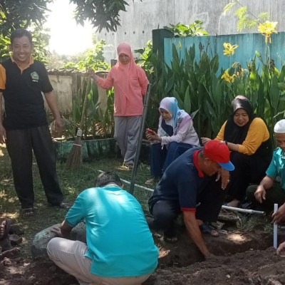 Kerja Bakti Menjadi Kegiatan Rutin KUA Kecamatan Ujung Bulu