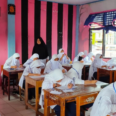 Pondok Pesantren Putri Darul Istiqamah Bongki Rinjani Laksanakan PAT