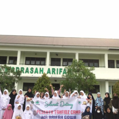 Kepala MA Arifah Gowa Tutup Tahfidz Camp Gelombang 2