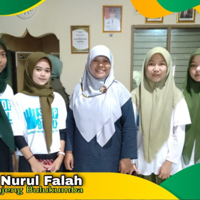 Bincang Santai Siswa MA PP Nurul Falah bersama Penulis Buku di Program Monitoring SAFE4C