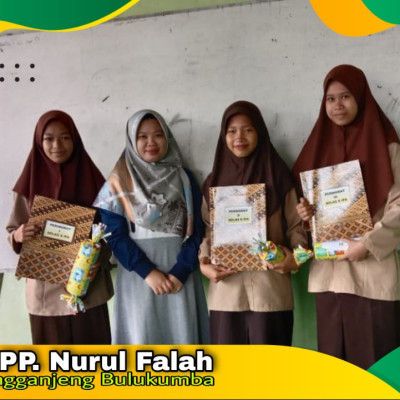 Wujud Apresiasi, MA PP Nurul Falah Berikan Penghargaan Kepada Siswa Berprestasi