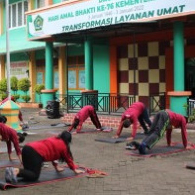 Kelompok Kerja Agama Hindu Kab. Sidrap Mengadakan Yoga Bersama