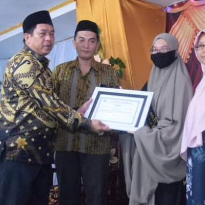 H. Jamaris Hadiri Khataman dan Wisuda Tahfidzul Quran Wadil Huffadz Al Mubaraq