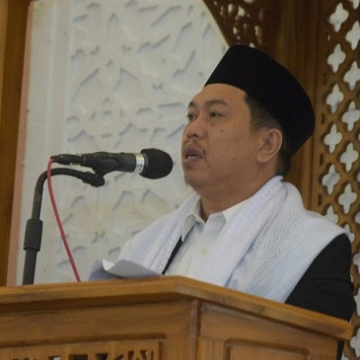 H. Jamaris Maknai Berhaji dan Berqurban Sebagai Sarana Mendekatkan Diri Kepada Allah SWT