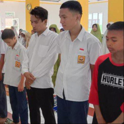 Bina Mental Spiritual Siswa, MTs Tanah Towa Kajang Shalat Dhuha Bersama Siswa Baru