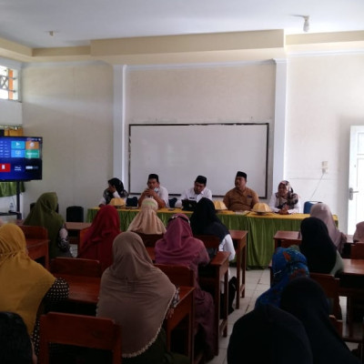 Jaling Sinergitas dengan Orang Tua Siswa, MAN 4 Bone Adakan Rapat