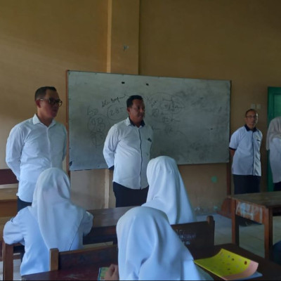 Kamad MAN 1 Bone Terima Kunjungan Kakankemenag Bone