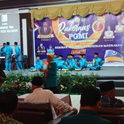 Di Kota Batam Riau, Kepala MIN 1 Bone Ikut Rakernas PGMI