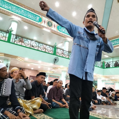 Semarak Muharram bersama Ustadz Maulana