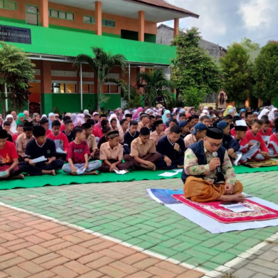 MTsN 3 Bulukumba Gelar Zikir dan Doa Menyambut Tahun Baru Islam 1444 H