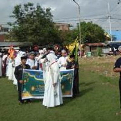 MTsS DDI Kalosi Jadi Pemandu Barisan Pawai Hijratul Rasul Yang Dilepas Oleh Bapak Bupati Sidrap