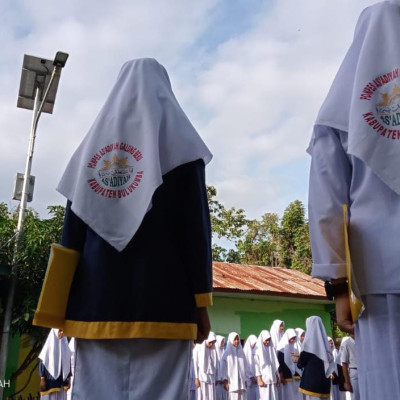 Tiga Tingkatan Madrasah PP. As’adiyah Galber Gelar Upacara Bendera