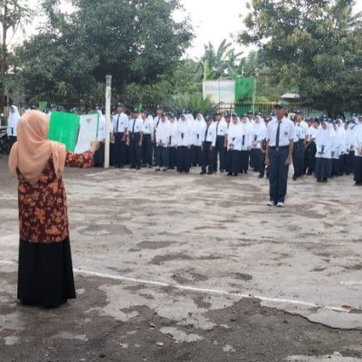 Pentingnya Upacara Bendera Bagi Siswa MTs Bontosunggu