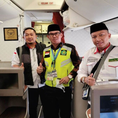 Kakan Kemenag Bone Jemput Langsung Jemaah Haji di Bandara
