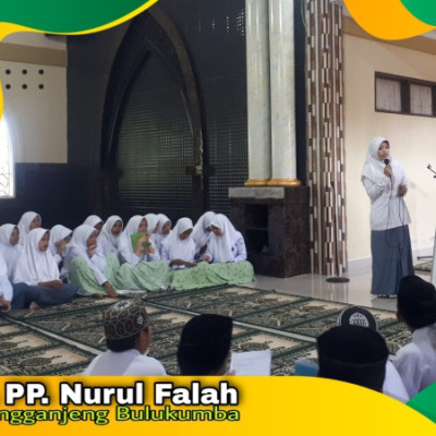 Siswa MA PP Nurul Falah Kompak Nyanyikan Lagu No Falls di English Bootcamp 2022