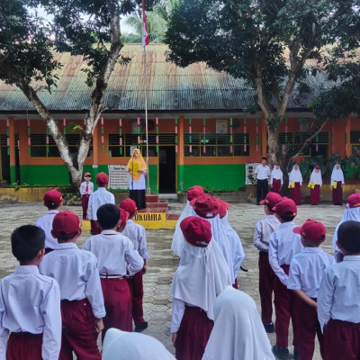 MIN 1 Bulukumba Rutinkan Upacara Bendera Setiap Hari Senin