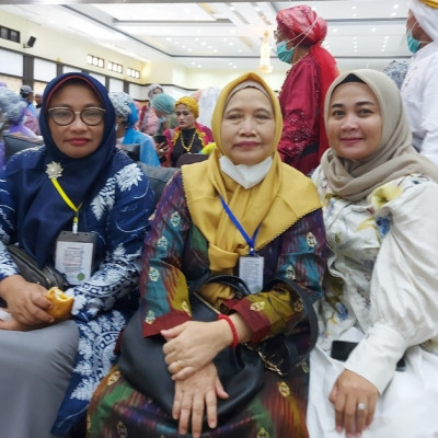Heni Suwardani Apresiasi Layanan PPIH Embarkasi Makassar Kepada Jemaah Haji