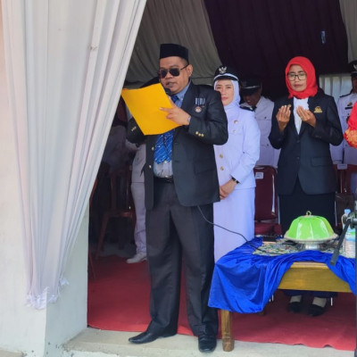 Kepala KUA Kajang Pimpin DOA HUT RI Ke-77