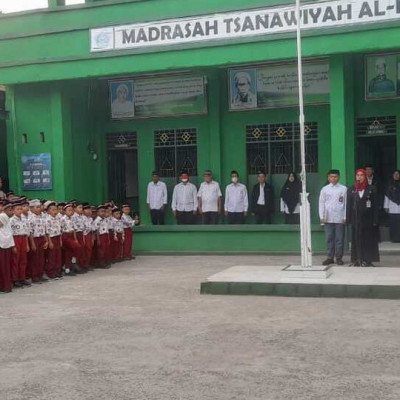 Upacara Peringatan HUT ke-77 RI di Pontren Al Mustaqim Sarat Makna