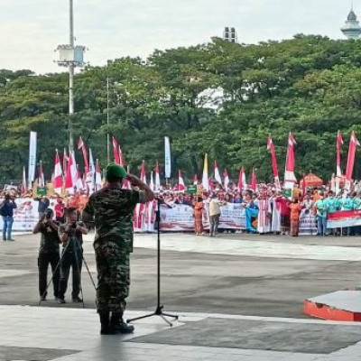 Puluhan Ribu Peserta Karnaval Merdeka Toleransi Tumpah di Makassar, Pangdam XIV Hasanuddin Salut Gagasan Kemenag Sulsel
