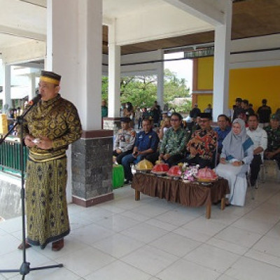 Lepas Peserta Karnaval, Kakankemenag dan Bupati Tegaskan Persatuan Masyarakat Luwu Utara