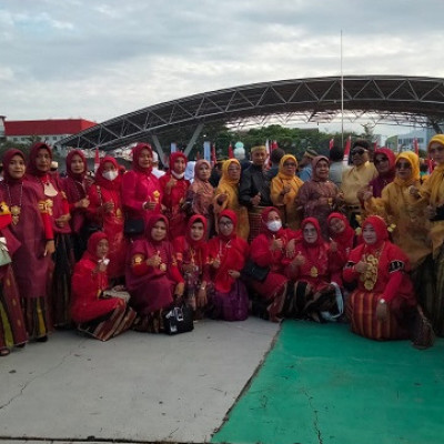 Ramaikan Karnaval Merdeka Toleransi, MIN 2 Bone Kenakan Pakaian Adat