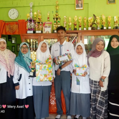 Madrasah Darussalam Barandasi Beri Hadiah Khusus Siswa Juara 3 dan Juara Harapan KSM