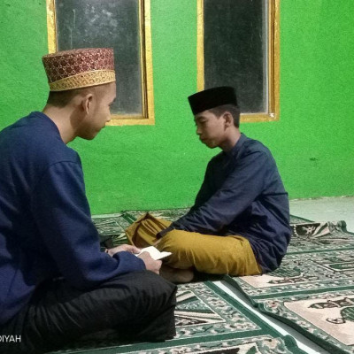 Santri Tahfizh Ponpes As’adiyah Galber Kejar Target Setoran Juz Enam