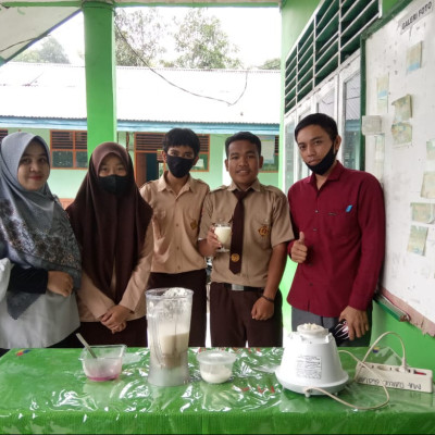 Pembelajaran Kolaborasi Guru Bahasa Indonesia dengan Guru Prakarya MA. Darul-Qalam Bulukumba