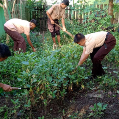 Gelar Kerja Bakti, Ini Harapan Kamad MTs Bontonyeleng