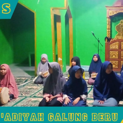 Kembangkan Bakat Seni, Siswi MTs/MA As'adiyah Galung Beru Aktif Ikuti Ekskul Marawis