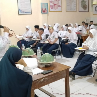 Lentera pemantik, Organisasi Matasa MTsN 1 Bone Gelar Diklat