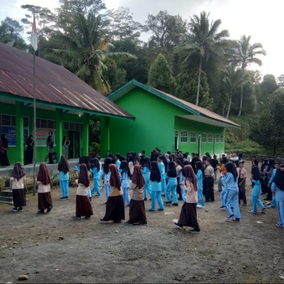 Upaya Menjaga Kebugaran dan Kesehatan Siswa, MA Darul-Qalam Rutinkan Senam