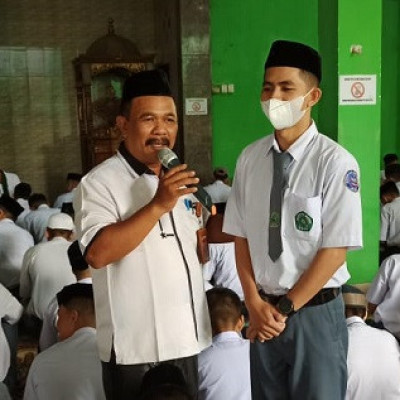 MAN 1 Kota Makassar Peringati HKN dengan Do'a dan Zikir Bersama