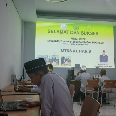 MTs Al Haris Makassar Laksanakan AKMI 2022