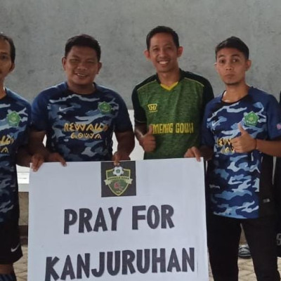 Ada Tulisan Pray For Kanjuruhan di Latihan Futsal Kemenag Gowa